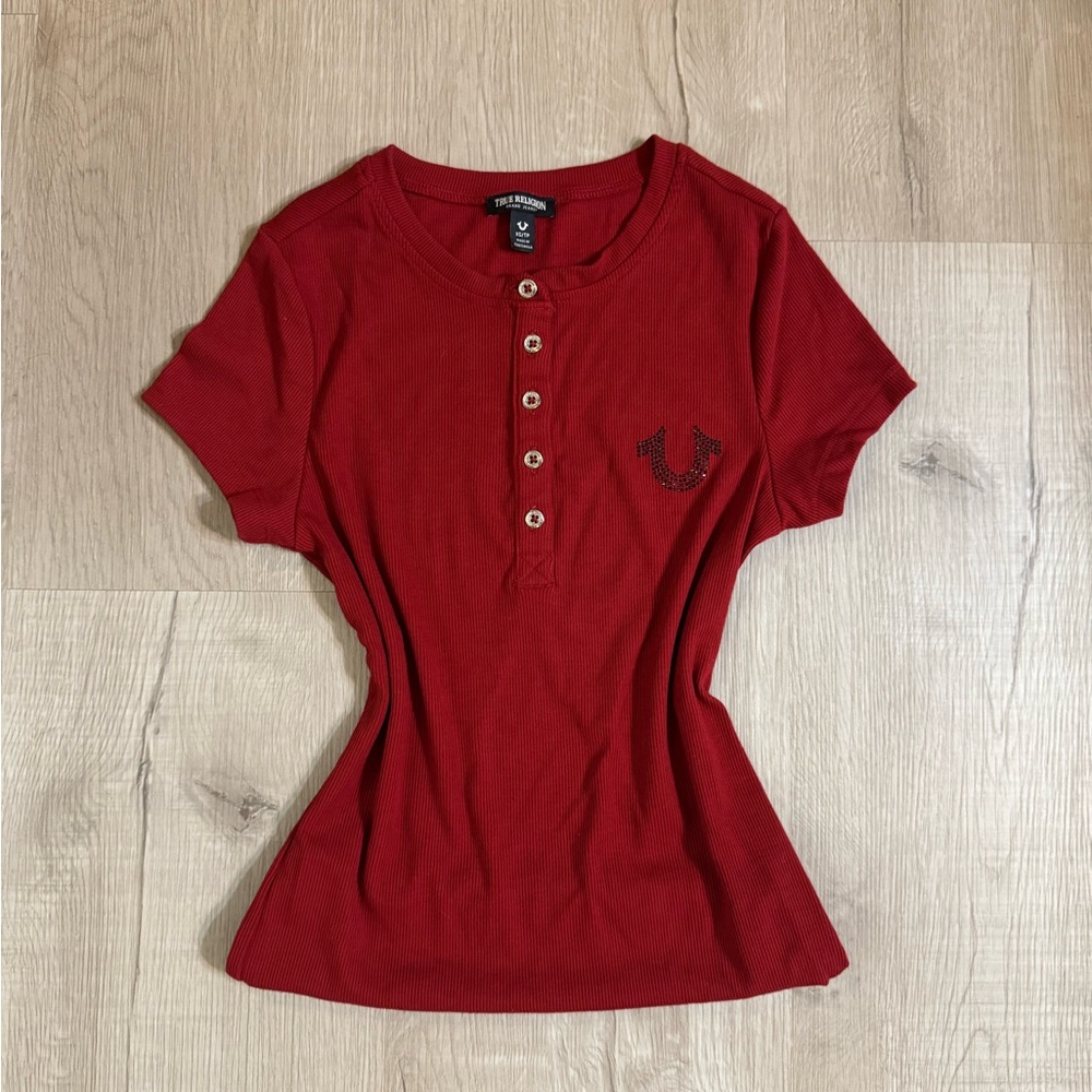 True Religion Horseshoe Henley Red Top (size: xs)